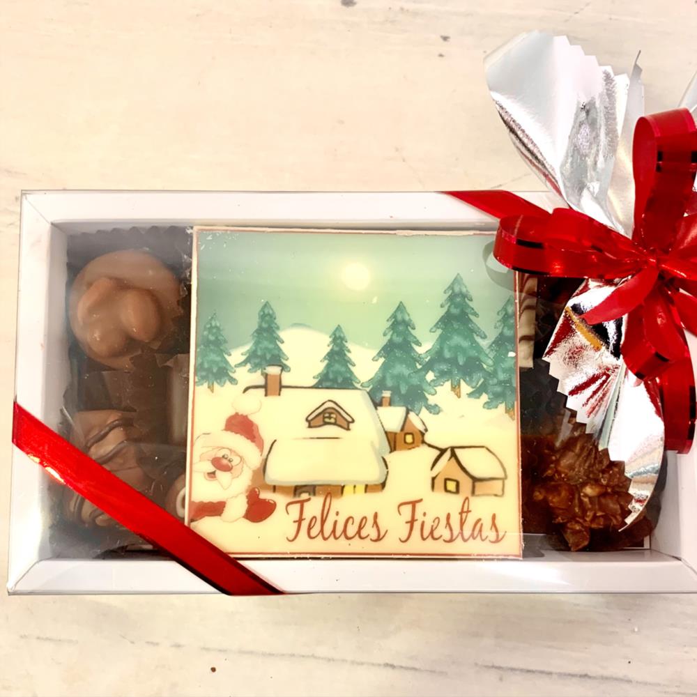 caja con doce bombones artesanos con chocolatina de Navidad 